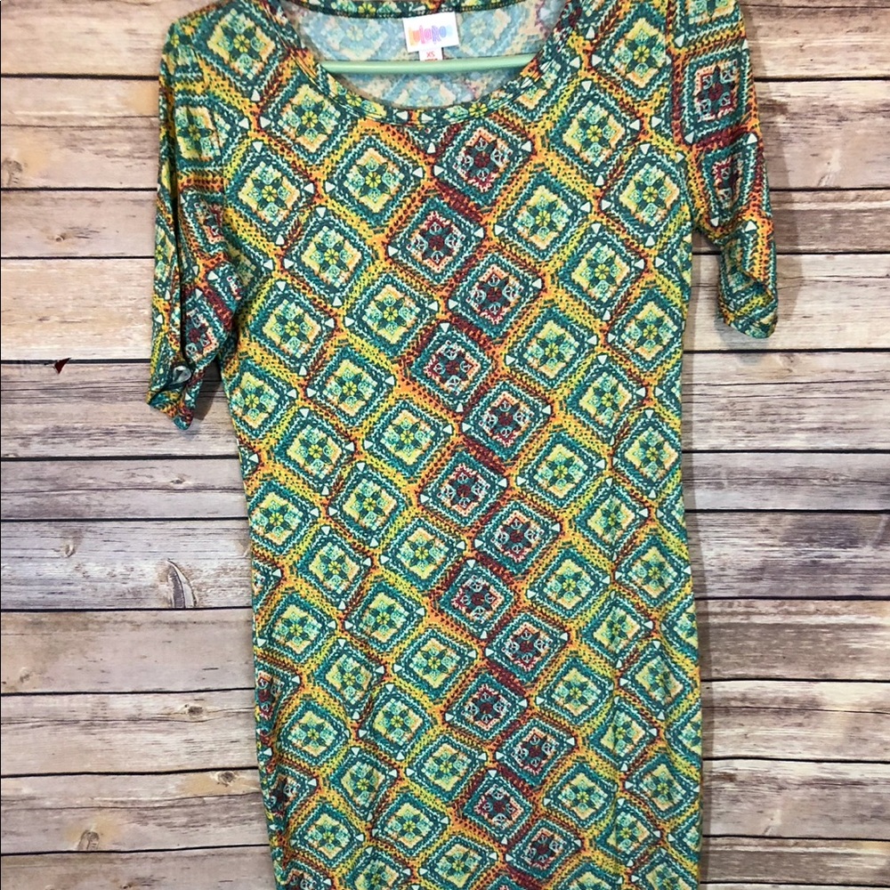Lularoe XS julia